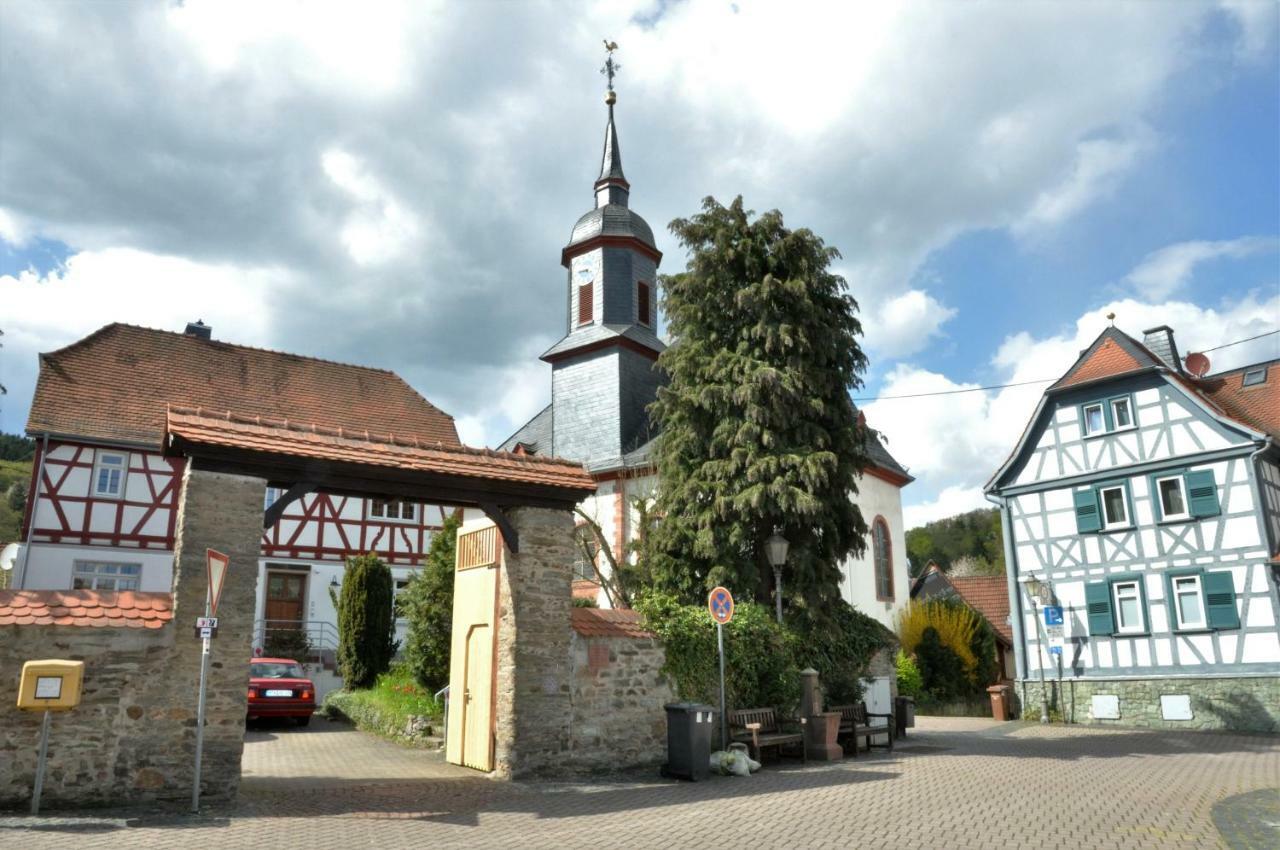 Apartmenthaus Am Zimmerplatz Hofheim am Taunus Exterior foto