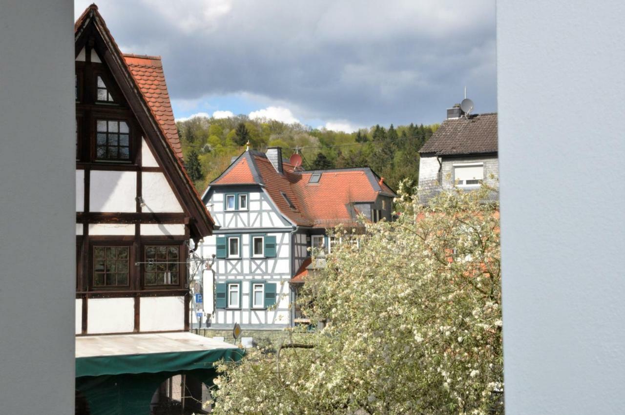 Apartmenthaus Am Zimmerplatz Hofheim am Taunus Exterior foto
