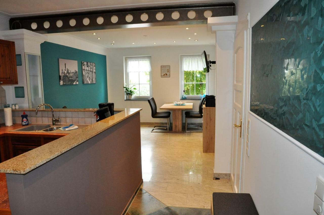 Apartmenthaus Am Zimmerplatz Hofheim am Taunus Exterior foto